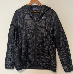 Patagonia - Packable Coat - Size L - Black - EUC